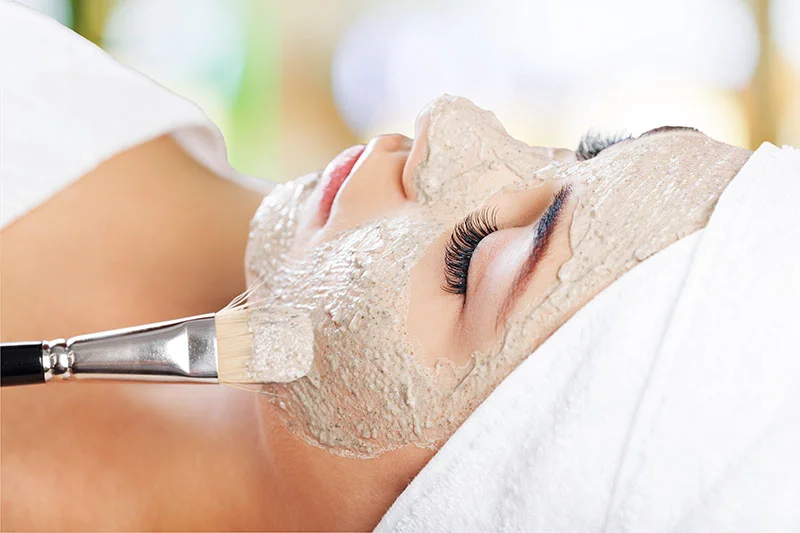 Dermaplaning Facial treatment